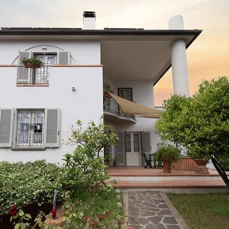 Casa Delle Lumiere. 6 Beds Between The Sea, Thermal Baths, And The Tuscan Countryside Holiday home